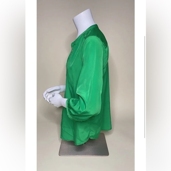 Women’s Lightweight Old Navy Bright Green Polyester Button Down Blouse Small - Picture 5 of 9